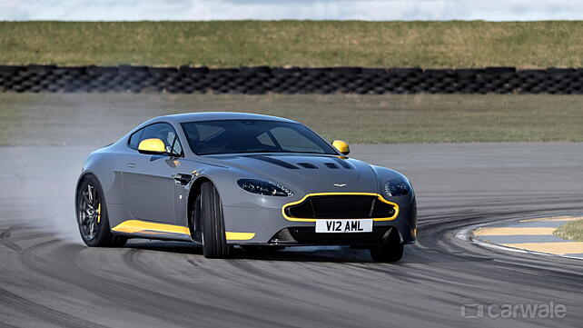 Aston Martin V12 Vantage S gets a 7-speed manual gearbox
